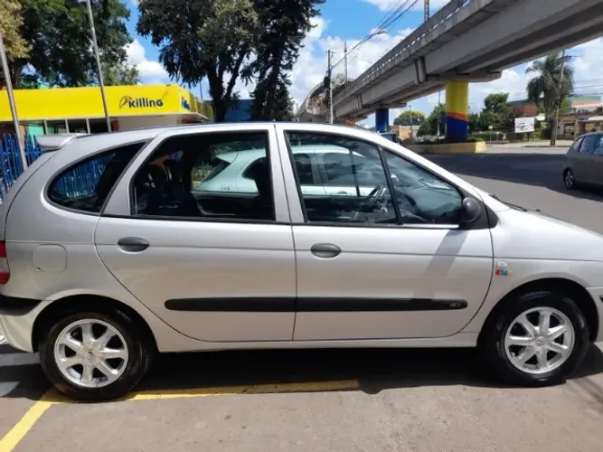 Renault Scenic RT/auth/auth/kids Hi-flex 1.6 16V 2011