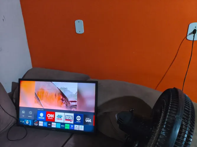 TV Samsung 32 polegadas smart completa de tudo para vender