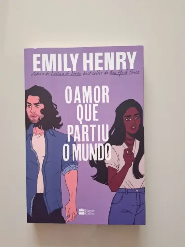 livro o amor que partiu o mundo - emily henry