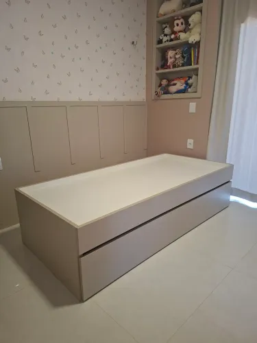 Bicama tipo plataforma em MDF