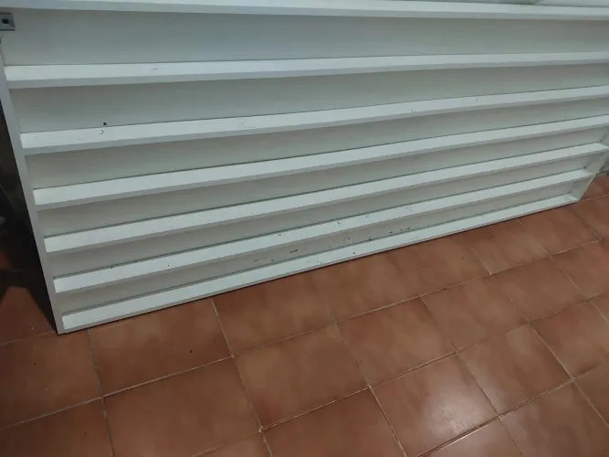 Expositor de esmaltes 