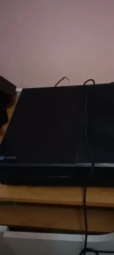 Vendo Xbox One FAT + Controle Gamesir G7 Se + Jogos de mídia Digital