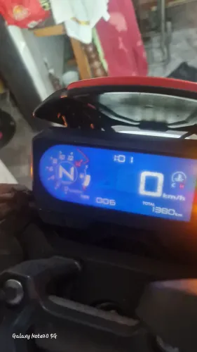 Moto Honda CB650R Único dono