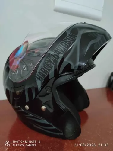 Capacete