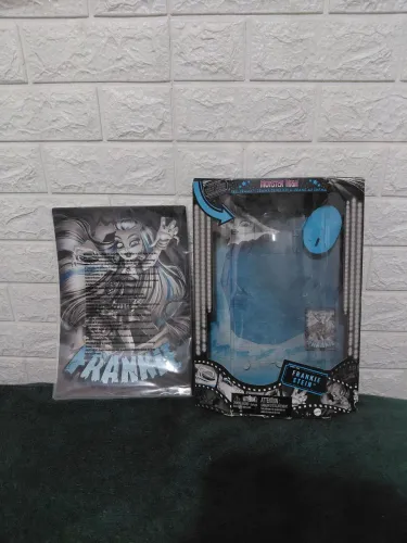Frankie Monster high reel drama (caixa