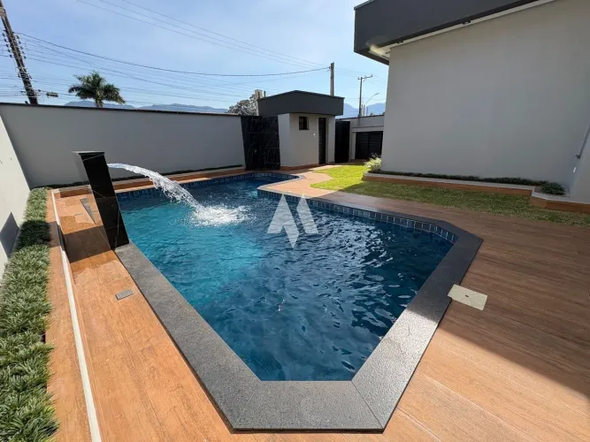 Casa à venda com 4 suítes e piscina em condomínio completo no bairro Maitinga, Bertioga, S