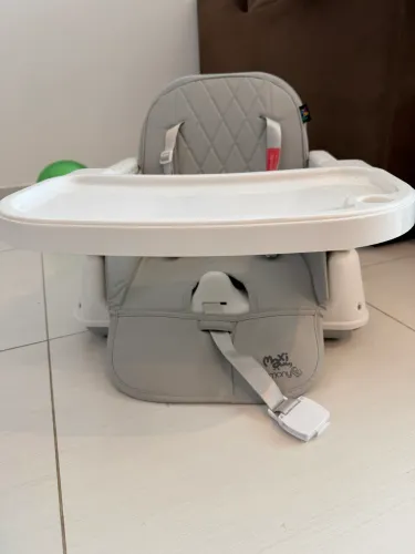Cadeirinha de alimentação