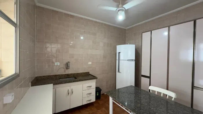 Apartamento 100 METROS DA PRAIA 1 VAGA 2 QUARTOS!!!