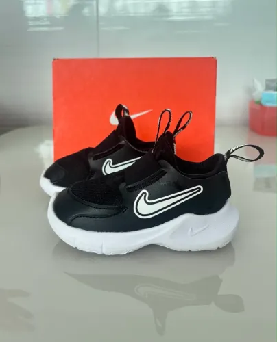 Tenis nike infantil