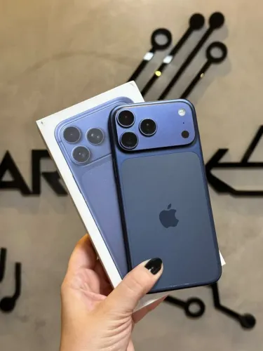 iPhone 17 Pro Max Blue 256GB 92% (Completo) + Nota e 3 meses de garantia