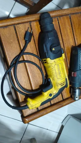 Martelete stanley 220v