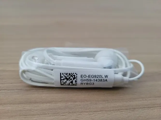 Fone de ouvido c/ microfone