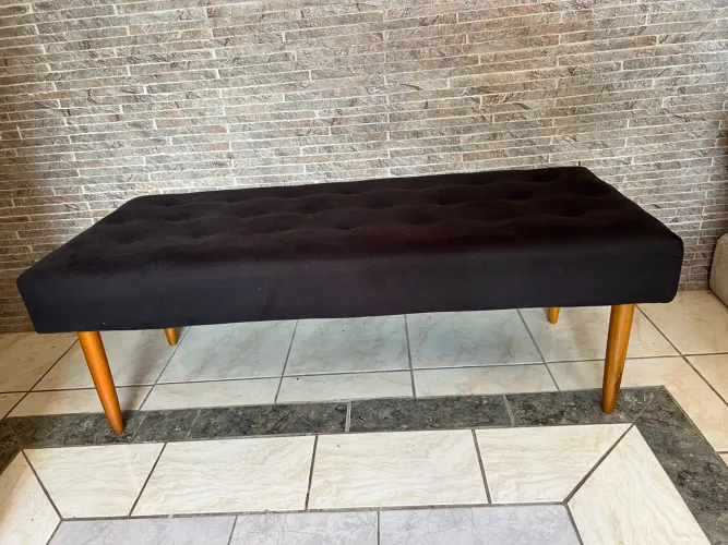Banco capitonê preto