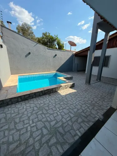 VENDO AMPLA CASA NO JD EUROPA