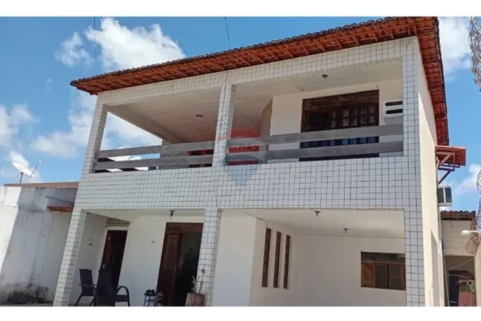 Duplex em Pajuçara: Conforto, Lazer e Segurança