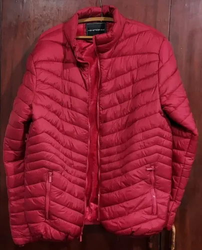 jaqueta masculina puffer nylon com bolsos vermelha khelf
