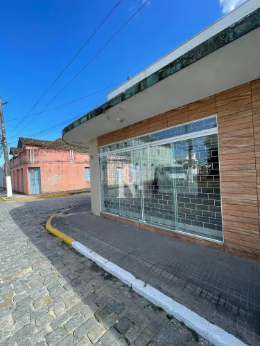 Oportunidade! Ampla Sala comercial com 100m² disponível para locação em ótima localização 