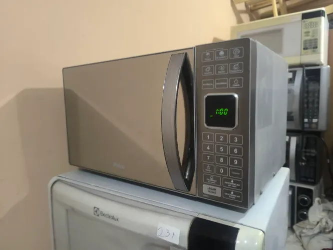Microondas Philco 25 litros espelhado 127v