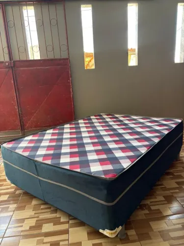 Cama box casal nova 7 cm de espuma valor 380 nova no plástico entrega grátis ?