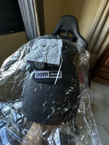 Boné novinho