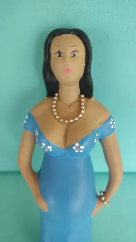 Boneca artesanal gestante