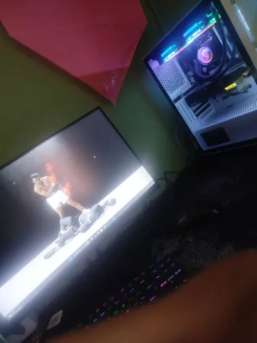 Pc gamer troco em iPhone 16 pra cima