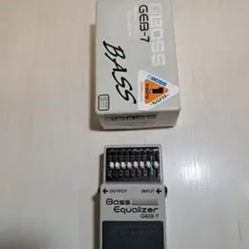 Pedal BOSS Bass Equalizer (GEB-7) - Timbre Profissional no Seu Baixo!