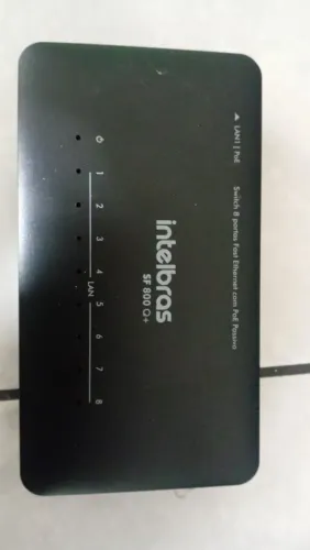 Switch Intel brasileira 8 Portas 9 Peças com Fonte