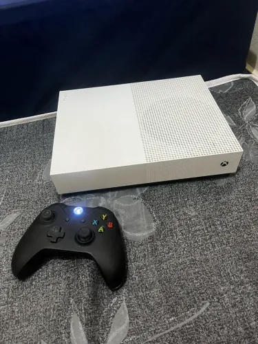 Xbox one s + controle