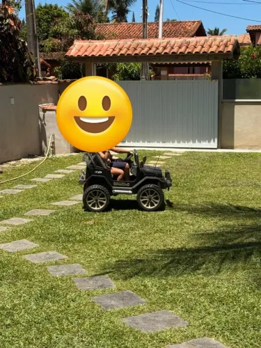 Carro elétrico infantil.