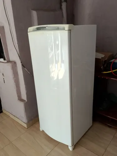 Vendo geladeira