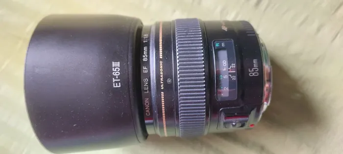 Lente Canon 85mm com nova ótica frontal