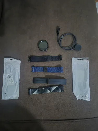 Galaxy Watch 5 Pro 45mm (Titânio) - Completo + 4 Pulseiras Extras
