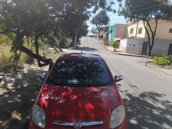 Fiat Palio Attractive 1.0 EVO Fire Flex 8V 5P 2014