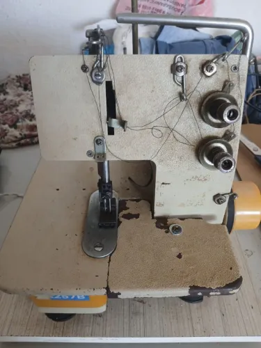 Vendo máquina galoneira