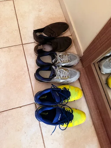 Todos os sapatos por R$30