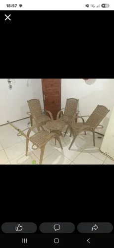 Jogo de cadeira com mesinha central