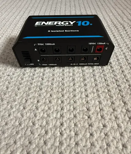 Fonte para Pedais - Landscape Energy10s - Usada (Quase nova) 