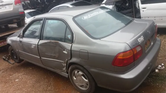 Sucata Honda Civic EX 2000 Para Peças 