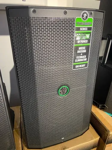 Mackie Thump 212 1400w Bivolt Nova Com Garantia 