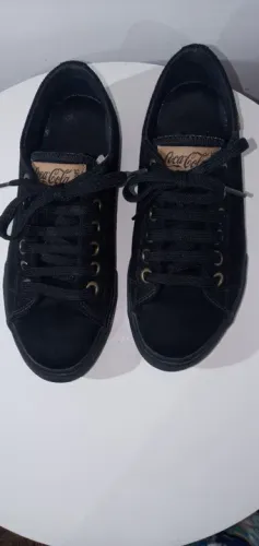 Tênis Coca-Cola ( modelo: Atlanta suede) original Tam. 37( Usado).