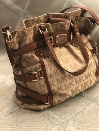 Bolsa michael kors hamilton monograma