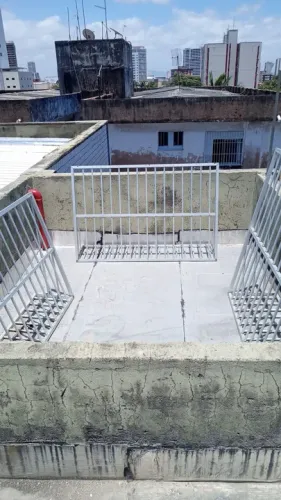 Grandes de alumínio 