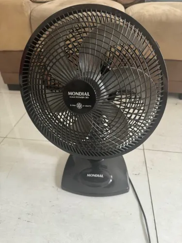 Ventilador de Mesa Mondial Maxi Power 30 - 6 pás 40 cm