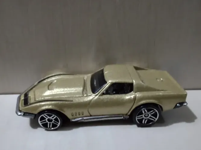 Hot Wheels Corvette 69 - Coleção 2006