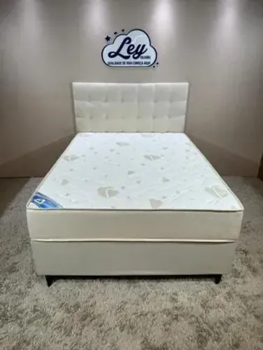 Cama não acompanha cabeceira