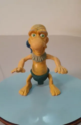 Boneco Jibolba personagem do jogo de video game Tak e a Magia do Juju