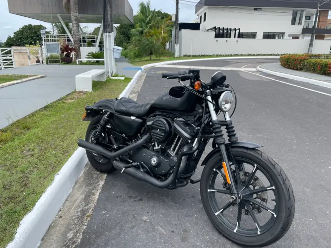 Harley-Davidson Iron 883 