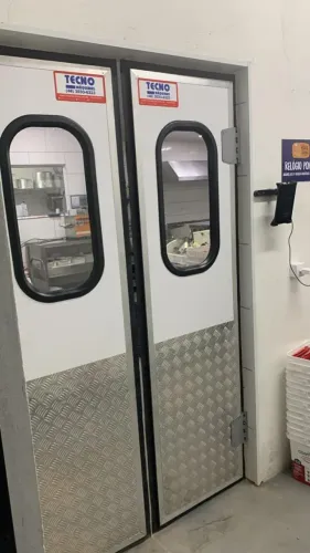 Portas Vai e vem Industrial Tecno Maquinas