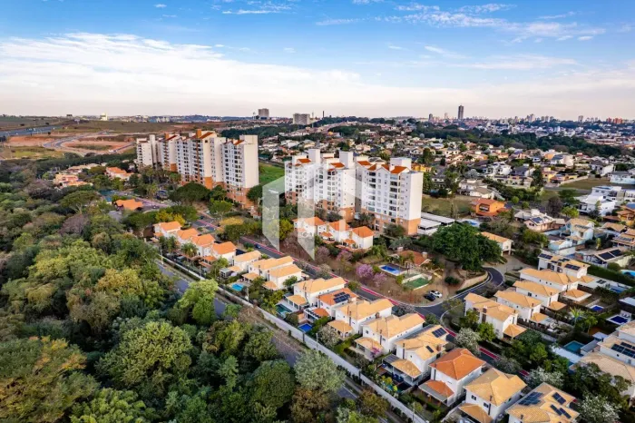 CASA À VENDA EM CONDOMÍNIO FECHADO NO GALLERIA BOULEVARD AO LADO DO GALLERRIA SHOPPING.